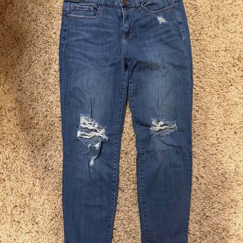 Sneak Peek Sexy Boyfriend Jeans Size 9 Distressed Ripped Denim